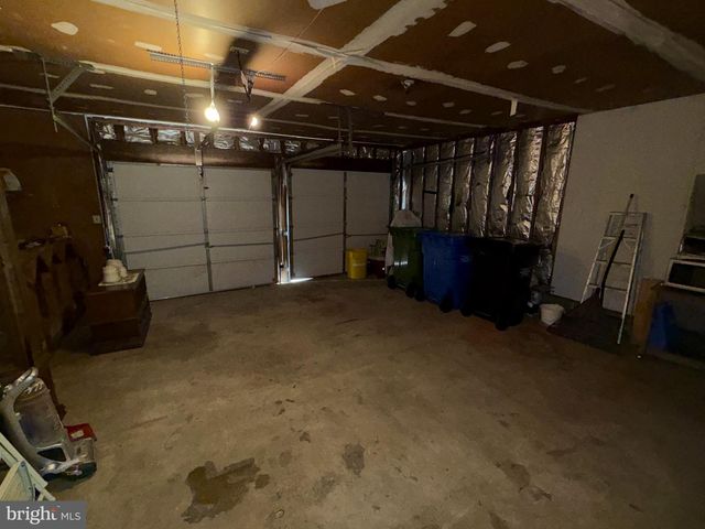 10 ARGO DR, Sewell, NJ 08080