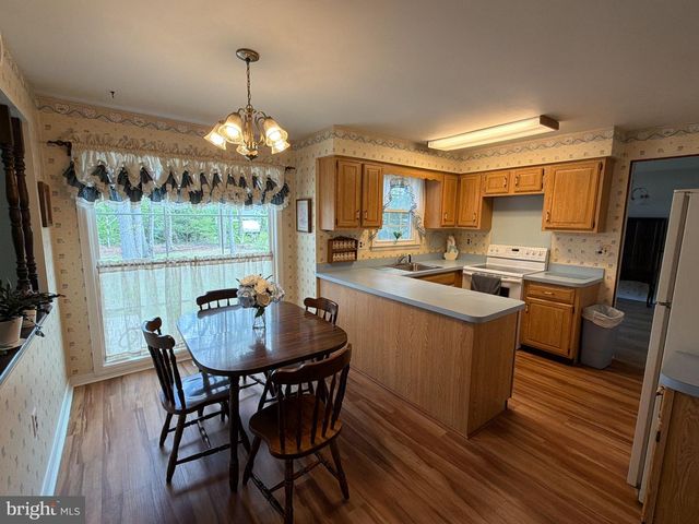 10 ARGO DR, Sewell, NJ 08080