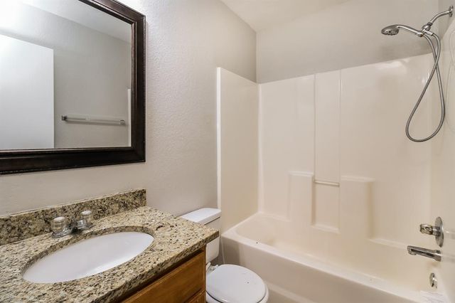 14913 Madder Drive, Edmond, OK 73013