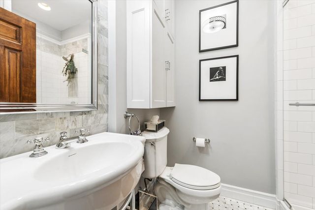 42 E CEDAR Street 3, Chicago, IL 60611