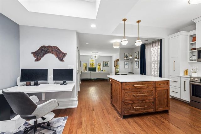 42 E CEDAR Street 3, Chicago, IL 60611