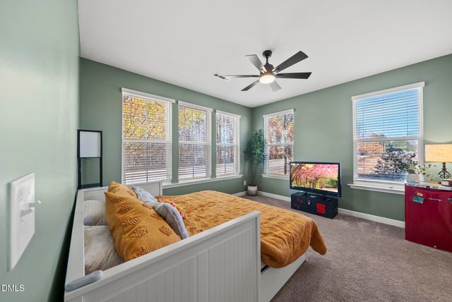 935 Parkstone Towne Boulevard, Knightdale, NC 27545