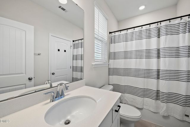 935 Parkstone Towne Boulevard, Knightdale, NC 27545