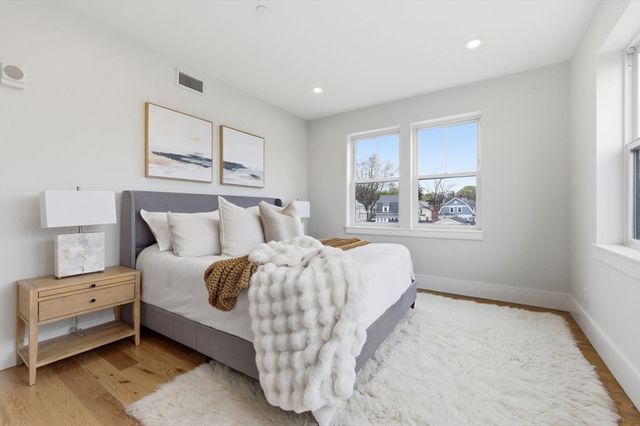421 High St 309, Medford, MA 02155