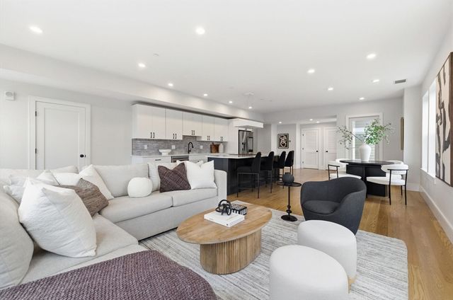 421 High St 309, Medford, MA 02155