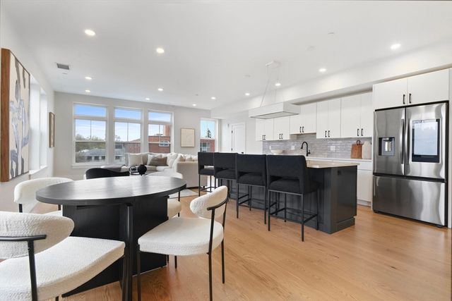 421 High St 309, Medford, MA 02155