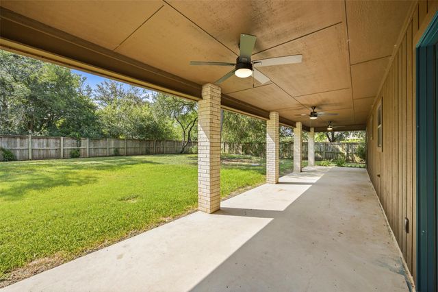 221 Montwood, Seguin, TX 78155