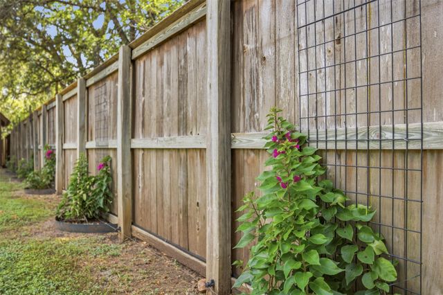 221 Montwood, Seguin, TX 78155