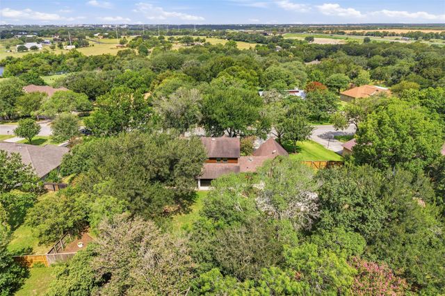 221 Montwood, Seguin, TX 78155