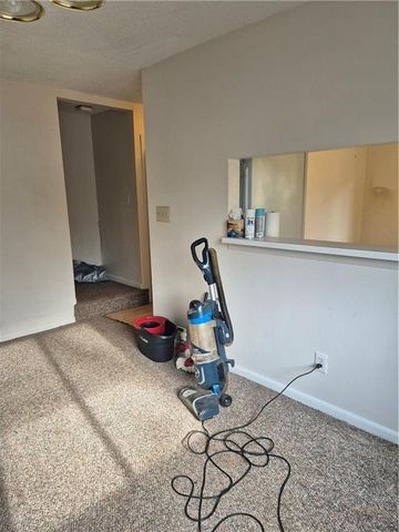 7 Quail Run, Decatur, GA 30035