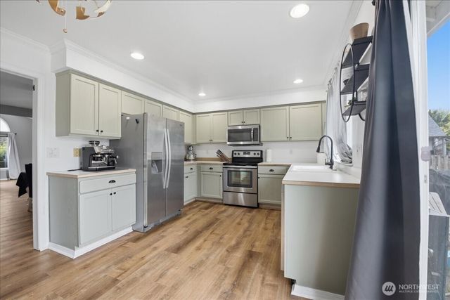 916 Summer Meadows Court, Sedro Woolley, WA 98284