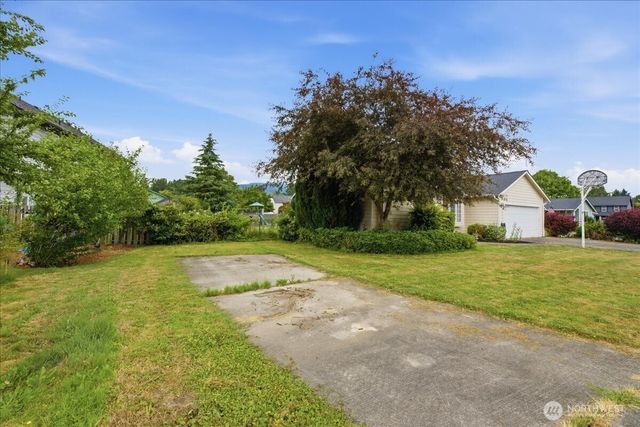 916 Summer Meadows Court, Sedro Woolley, WA 98284