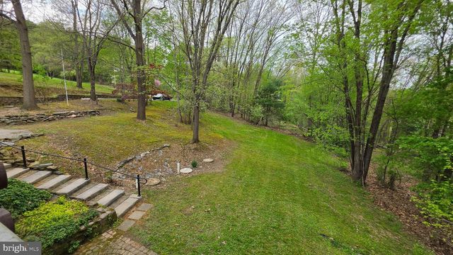11311 WILDBERRY CT, Glen Rock, PA 17327