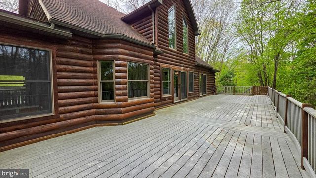 11311 WILDBERRY CT, Glen Rock, PA 17327
