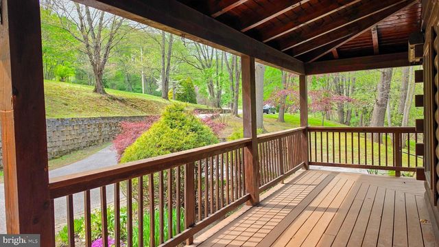 11311 WILDBERRY CT, Glen Rock, PA 17327