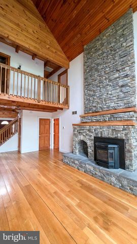 11311 WILDBERRY CT, Glen Rock, PA 17327