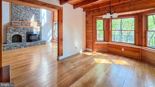 11311 WILDBERRY CT, Glen Rock, PA 17327