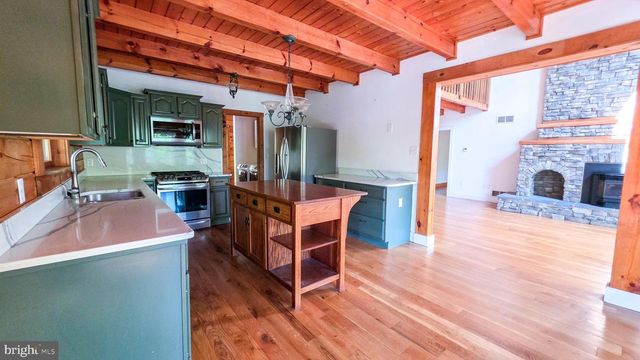 11311 WILDBERRY CT, Glen Rock, PA 17327