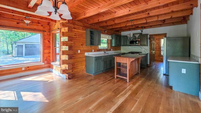 11311 WILDBERRY CT, Glen Rock, PA 17327