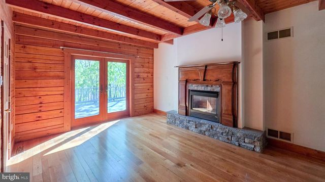 11311 WILDBERRY CT, Glen Rock, PA 17327