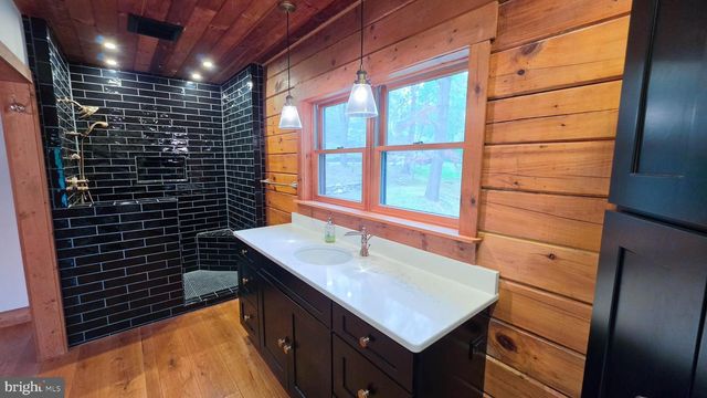 11311 WILDBERRY CT, Glen Rock, PA 17327