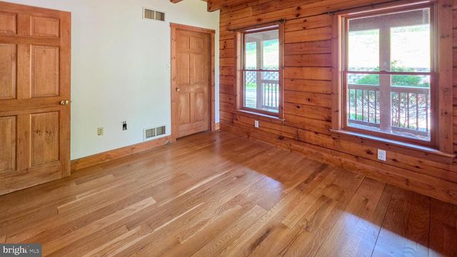 11311 WILDBERRY CT, Glen Rock, PA 17327
