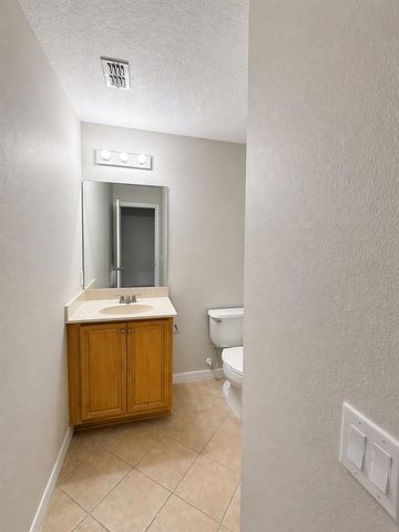 2672 ANDROS LANE, Kissimmee, FL 34747