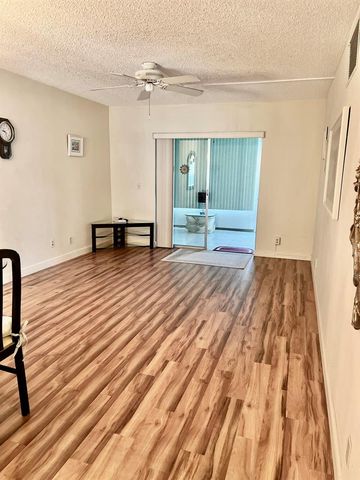 2161 NE 1st Court 102, Boynton Beach, FL 33435