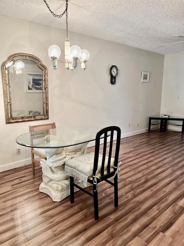 2161 NE 1st Court 102, Boynton Beach, FL 33435