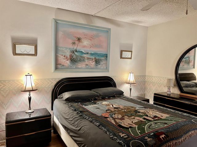 2161 NE 1st Court 102, Boynton Beach, FL 33435