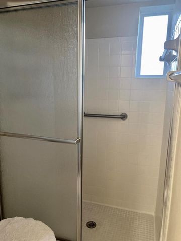 2161 NE 1st Court 102, Boynton Beach, FL 33435