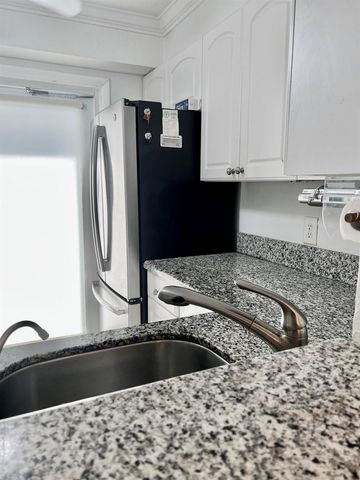 2161 NE 1st Court 102, Boynton Beach, FL 33435