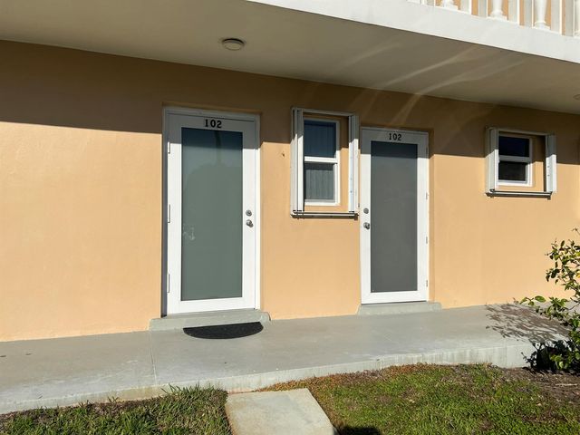 2161 NE 1st Court 102, Boynton Beach, FL 33435