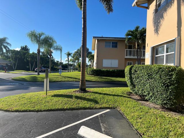 2161 NE 1st Court 102, Boynton Beach, FL 33435