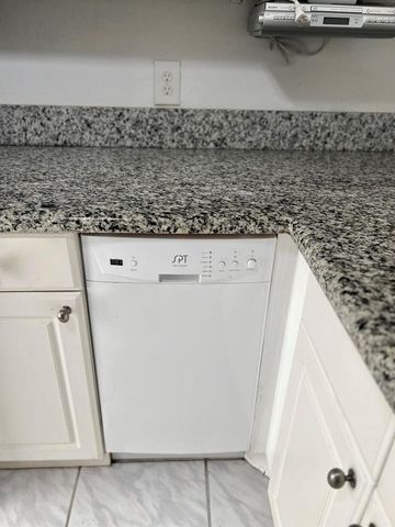 2161 NE 1st Court 102, Boynton Beach, FL 33435