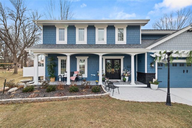 6512 N Winwood Drive, Johnston, IA 50131