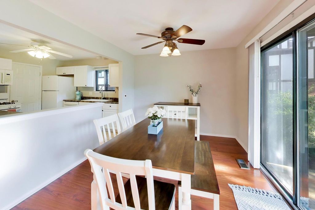 265 Wilmette Court B1, Schaumburg, IL 60193 — photo 5