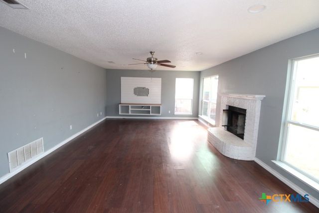 508 Red Oak Drive, Copperas Cove, TX 76522