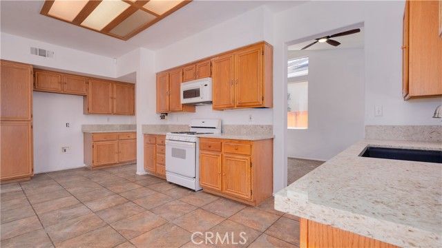 31995 Calle Ballentine, Temecula, CA 92592