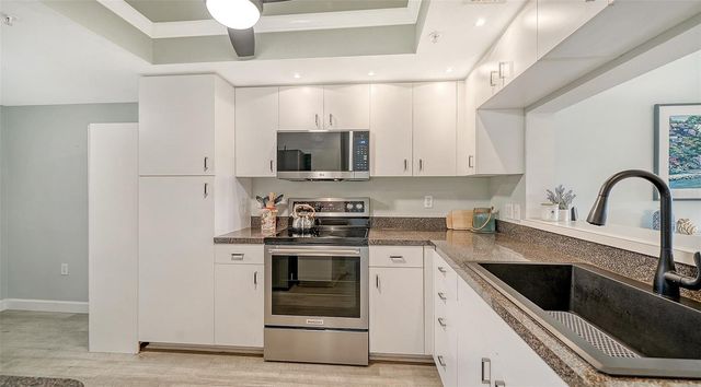 9320 CLUBSIDE CIRCLE 2205, Sarasota, FL 34238