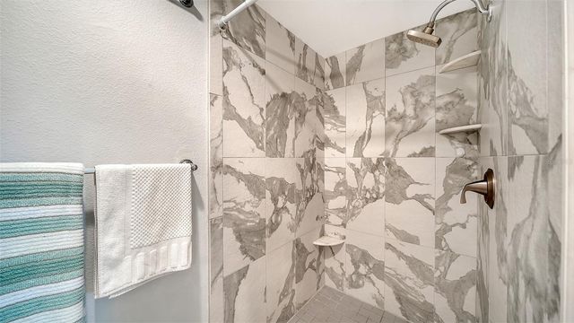 9320 CLUBSIDE CIRCLE 2205, Sarasota, FL 34238