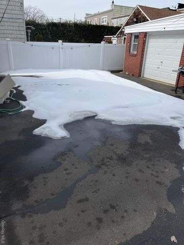 21 Beechwood Avenue, Port Washington, NY 11050