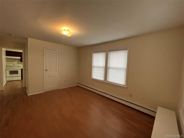 21 Beechwood Avenue, Port Washington, NY 11050