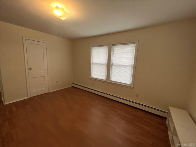 21 Beechwood Avenue, Port Washington, NY 11050