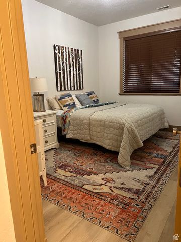 47 S MEADOW DR, Springville, UT 84663