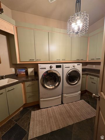 47 S MEADOW DR, Springville, UT 84663