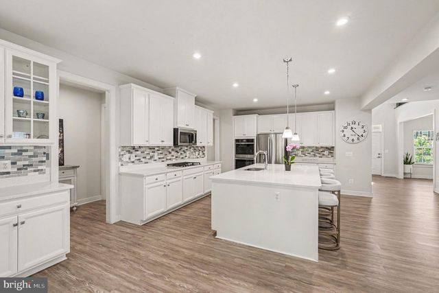 102 ELMSLEY LN, Stafford, VA 22554