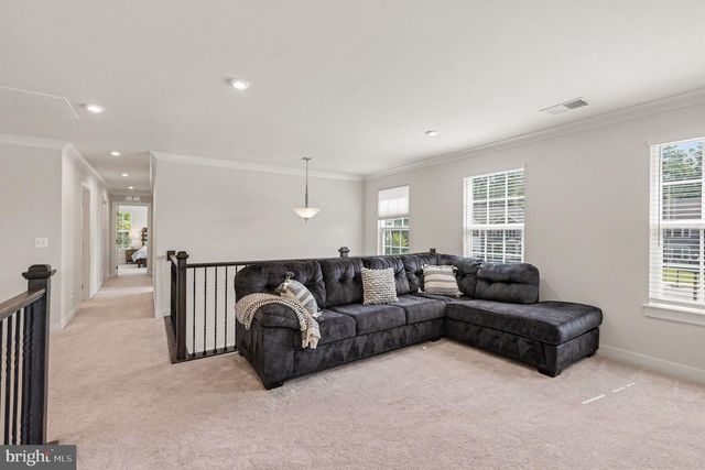 102 ELMSLEY LN, Stafford, VA 22554
