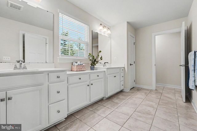 102 ELMSLEY LN, Stafford, VA 22554