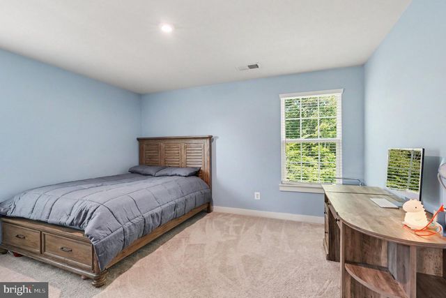 102 ELMSLEY LN, Stafford, VA 22554